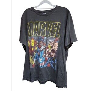 Marvel Avengers Graphic T-Shirt Men’s 2XL Old Navy Black Distressed Superhero